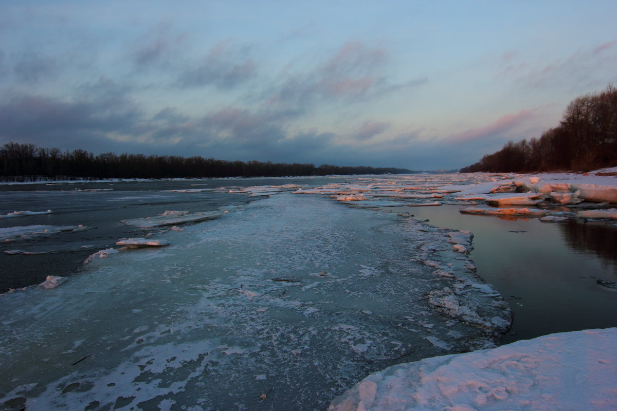 Правила поведения на воде весной