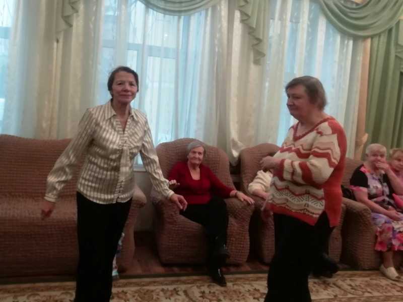 «Юмор! Песни! Улыбки!»
