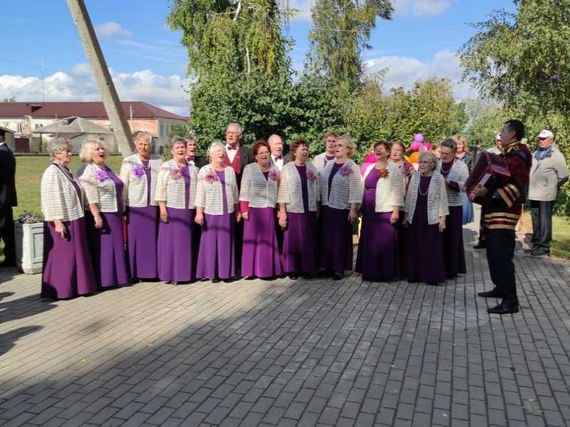 Выступление хора