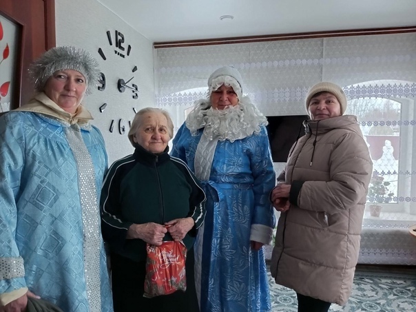 Поздравление обслуживаемых с новым годом