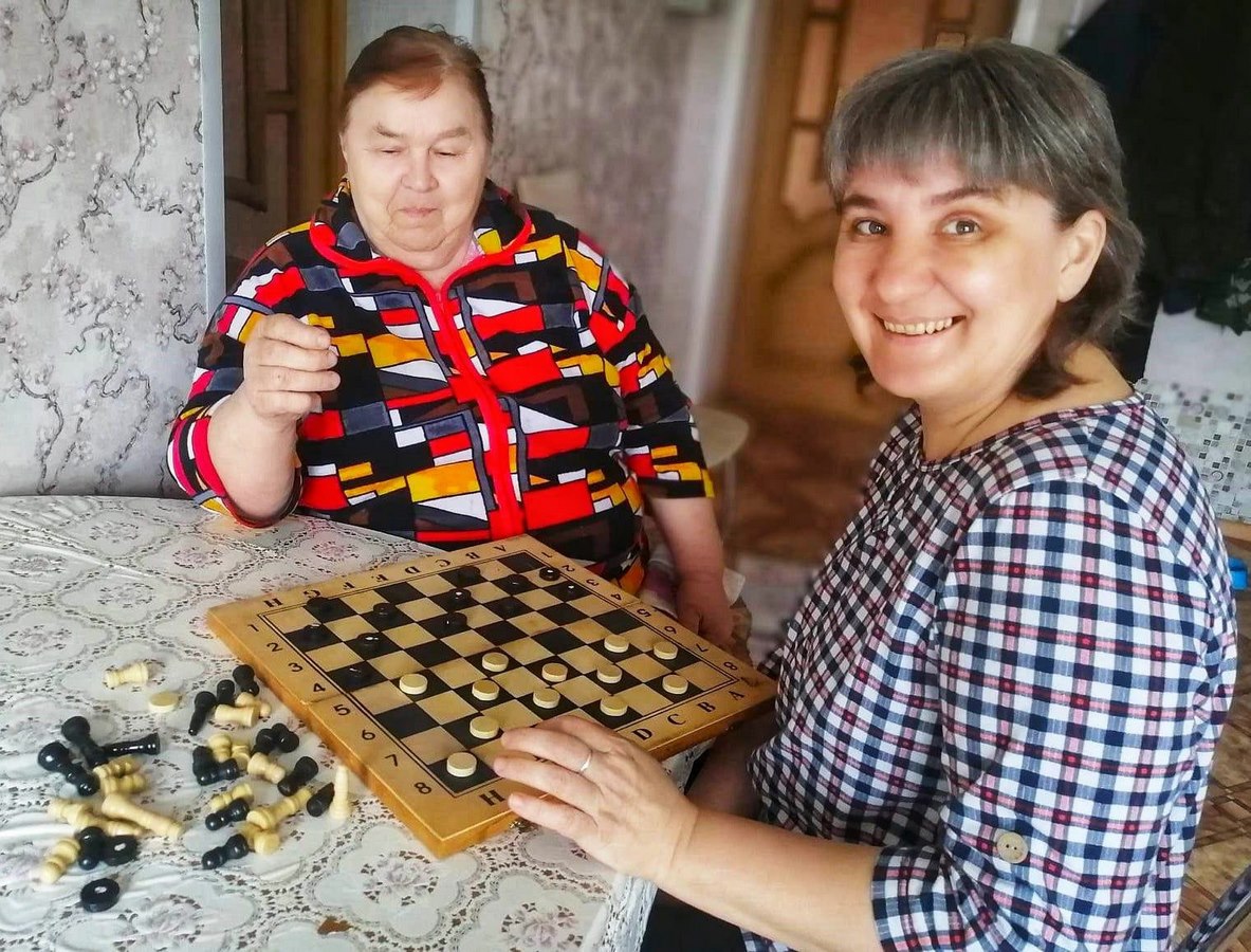 Мир настольных игр! Вместе веселее!