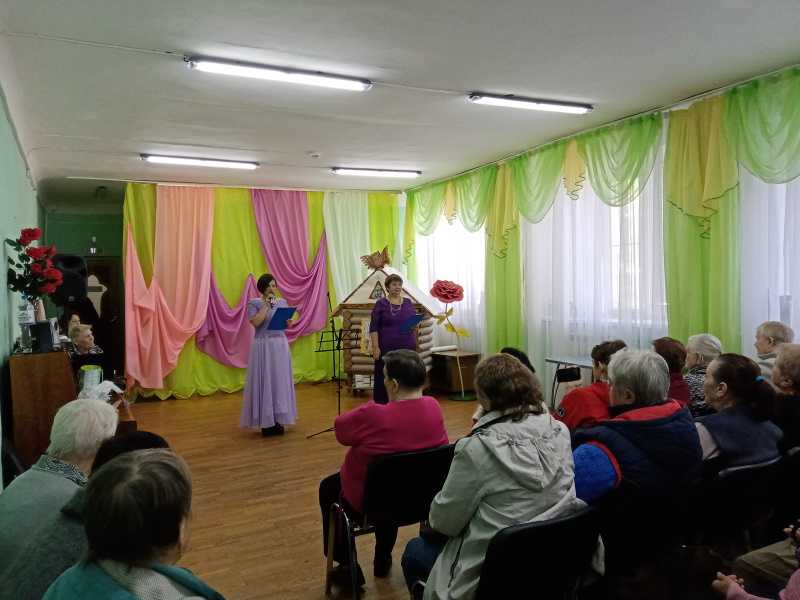 Выступление ансамбля «Дебют»