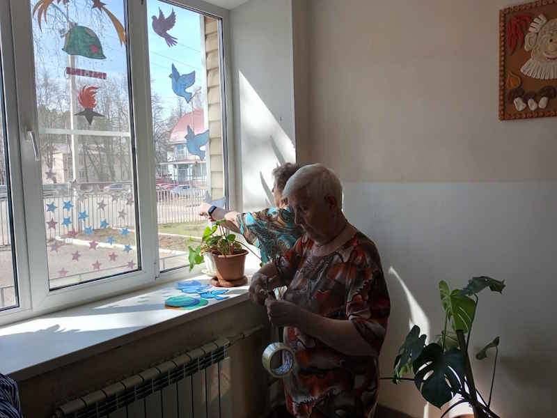 Отдыхающие ОДП приняли активное участие в акции «Окна Победы»